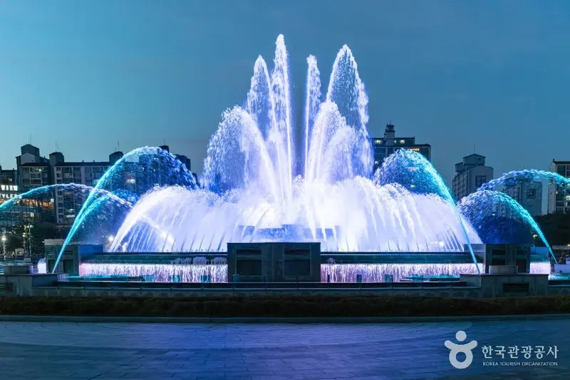 一山湖水公园 唱歌喷泉