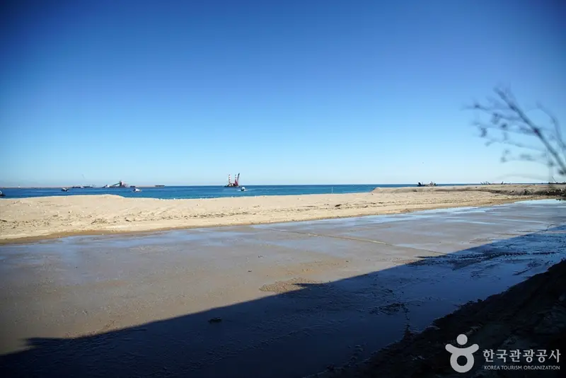 Hanjaemit Beach