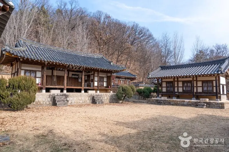 驛東書院