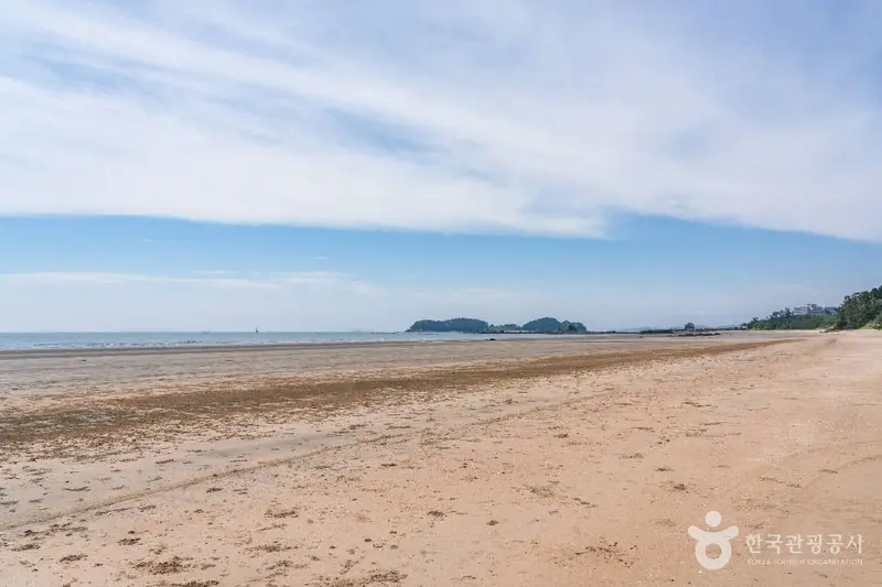 Doksan Beach