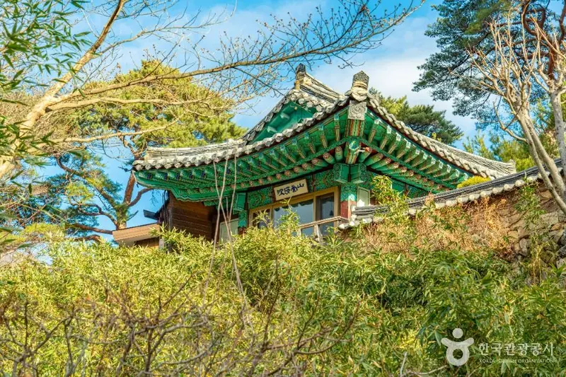 Tongdosa Temple Jajangam Hermitage
