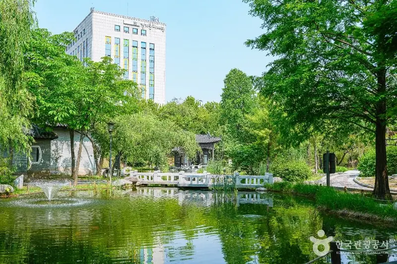 孝源公園月華園