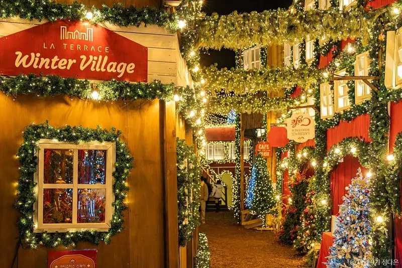 Lateras Winter Village Adventure