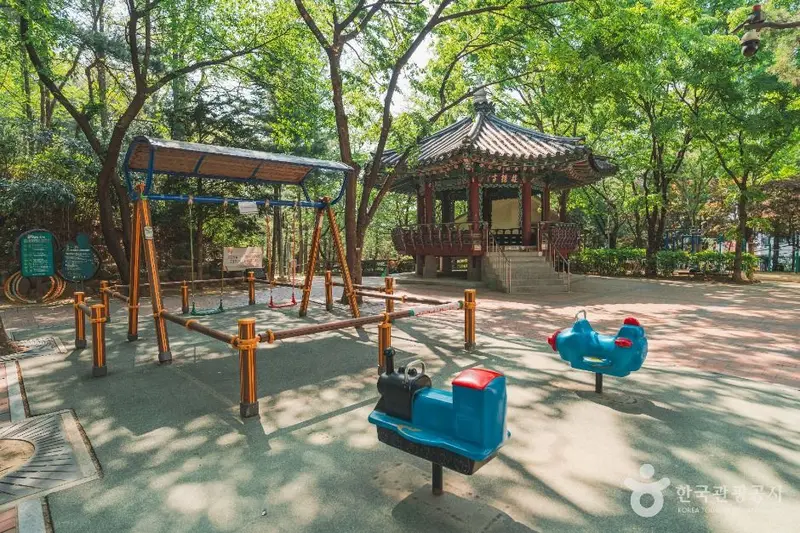 Hakdong Neighborhood Park