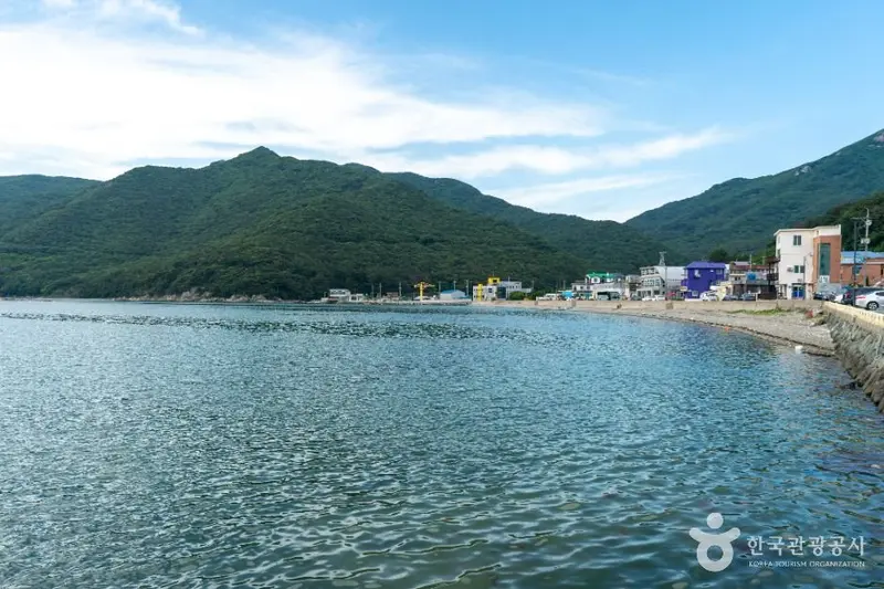 Jeoggu Port