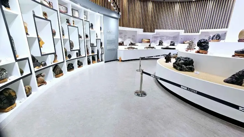 1004 Island Suseok Art Museum & Suseok Garden