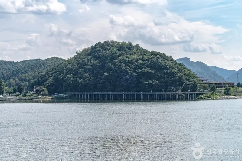 Bonghwang-dae (Chuncheon)
