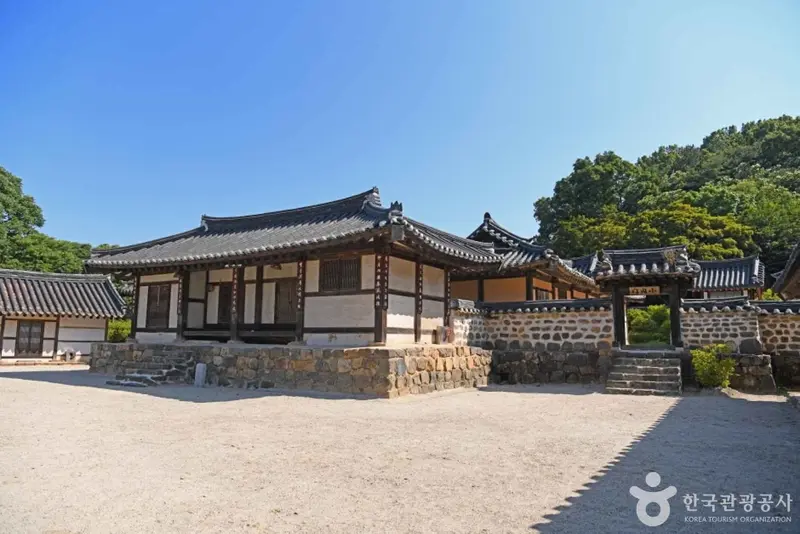 鸡龙四季古宅
