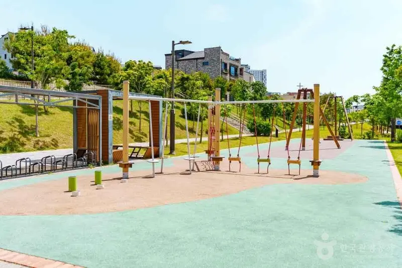 Godeok Waterside Park
