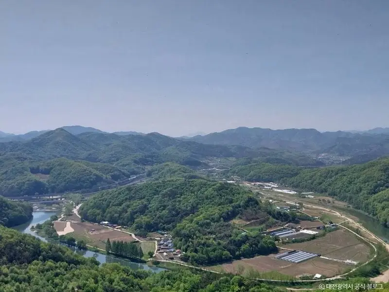 九峰山