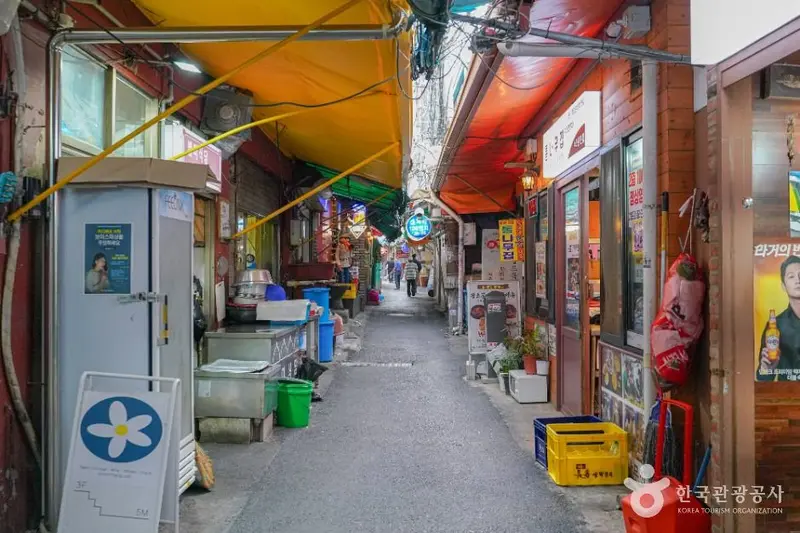 仁顕市場